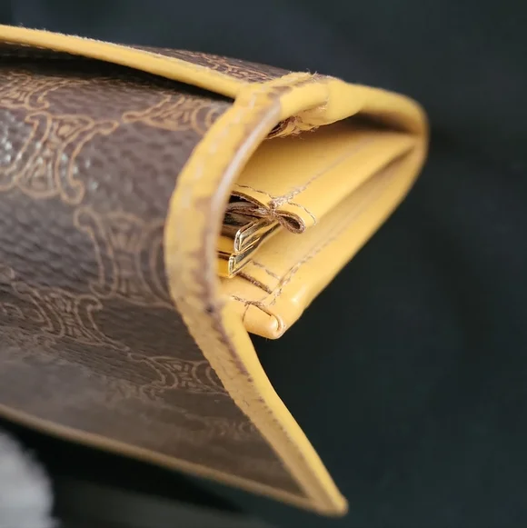 Celine Vintage Triomphe Continental Wallet/COA Included - Picture 4 of 8